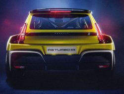 The Renault 5 Turbo 3E, the World’s First Electric Mini-Supercar, Looks as Bonkers as We Hoped