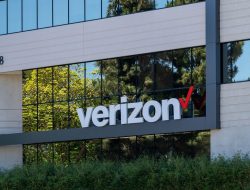 Verizon Satellite Messaging, a Retro Console, and Velotric’s Ebike—Here’s Your Gear News of the Week