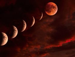 How to See the Total Lunar Eclipse and Blood Moon This Month