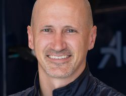 Aurora co-founder Sterling Anderson is leaving the self-driving truck startup
